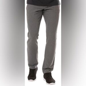 TravisMathew Open to Close Golf
Pants , sz : 32